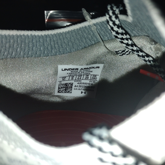 Under armour🔥 brand new Soccer Shoes - Picture 5 of 7